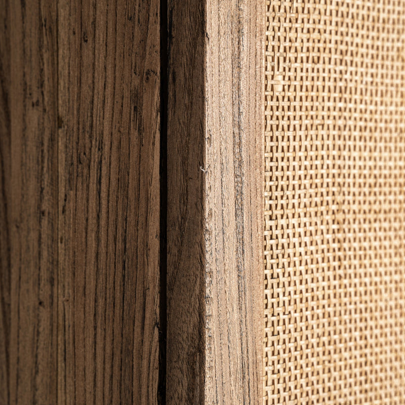 Bali-Boho trifft Skandi — Holz und Rattangeflecht