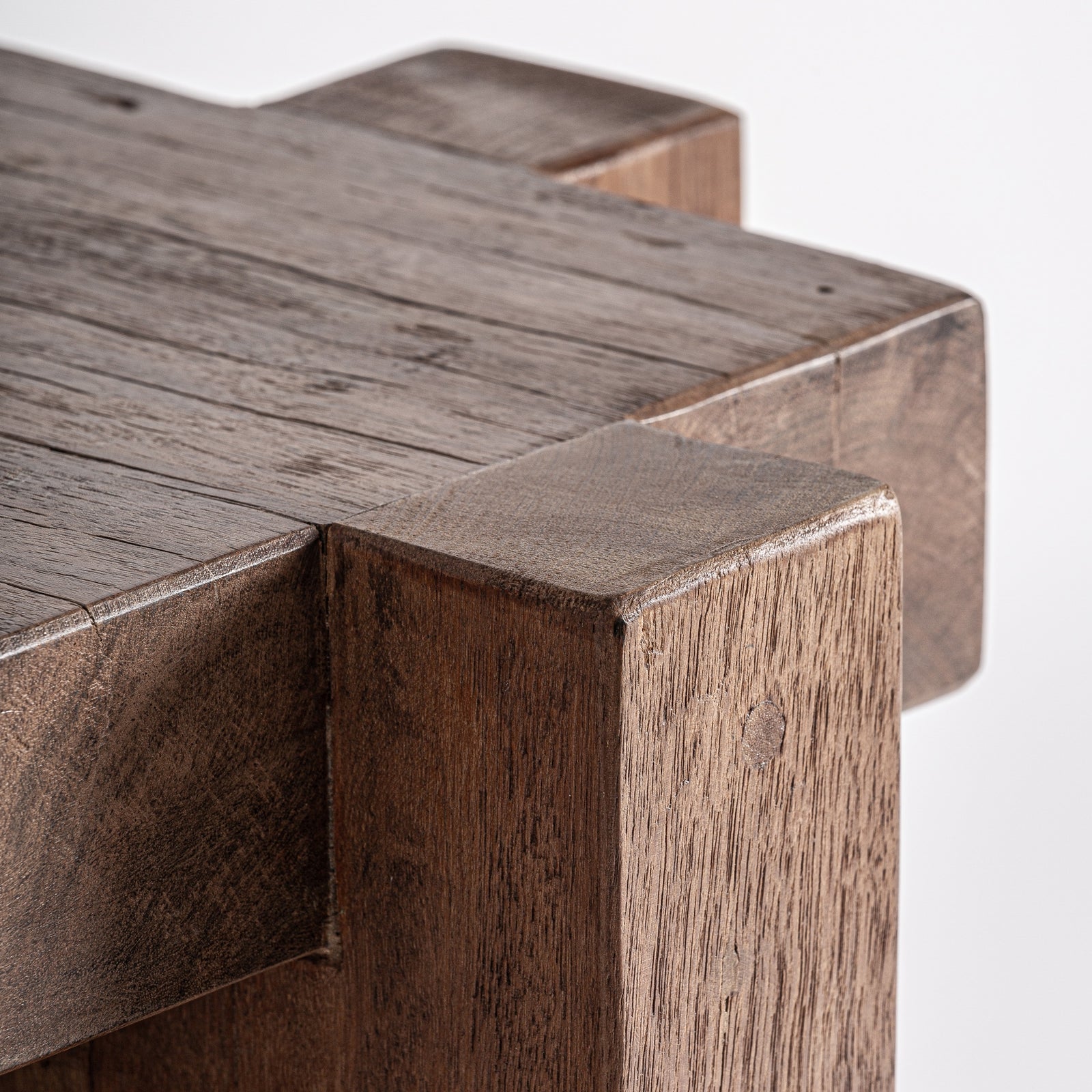 Sockel BRUTALIST